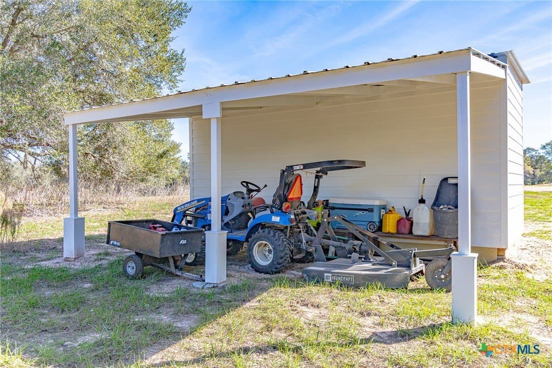 26.93 acres in Lavaca County - photo 15