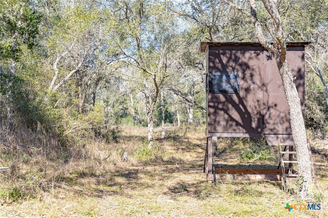 26.93 acres in Lavaca County - photo 25