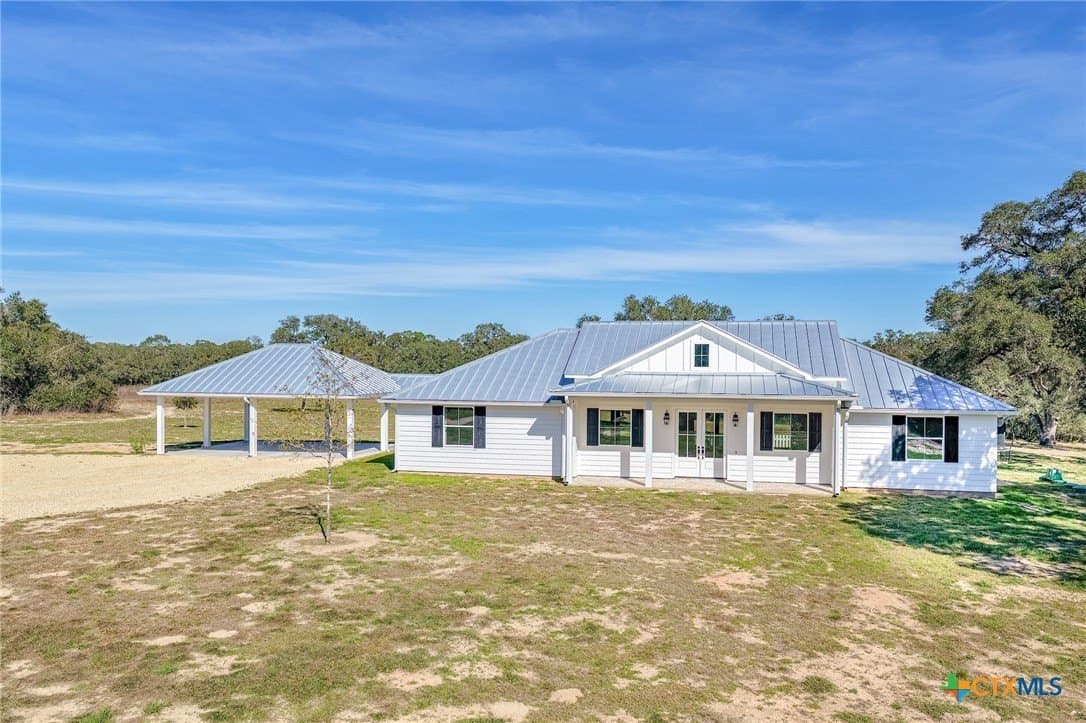 26.93 acres in Lavaca County - photo 6