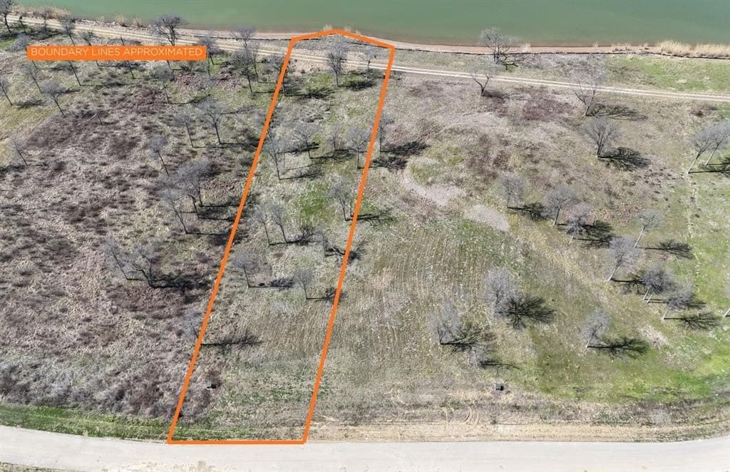 1.29 acres in Navarro County - photo 19