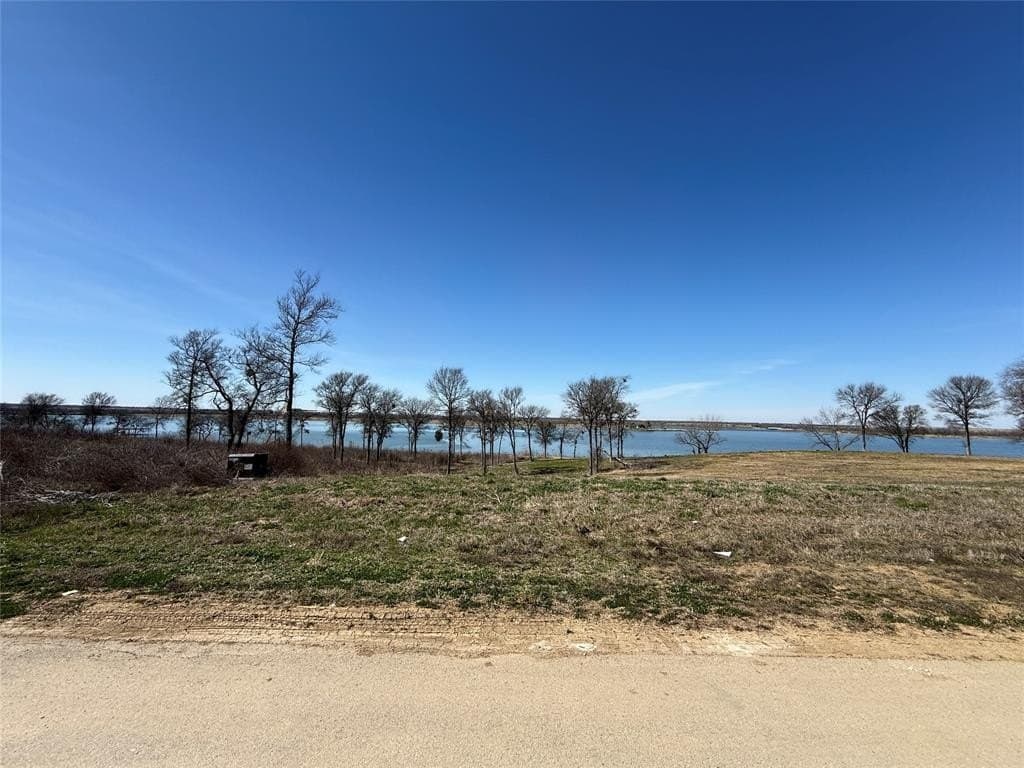 1.29 acres in Navarro County - photo 3