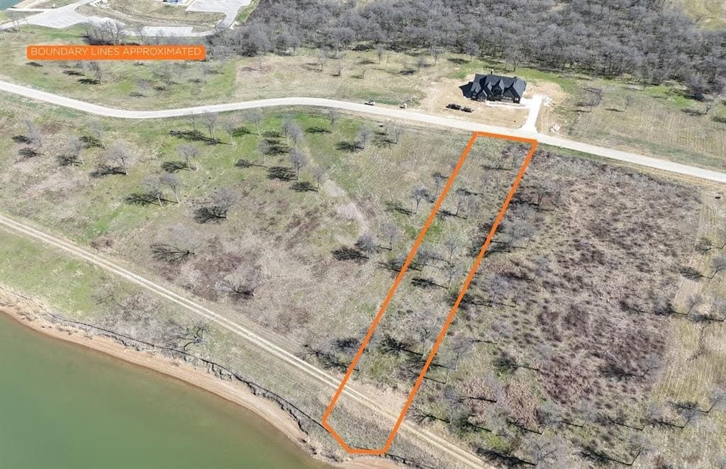 1.29 acres in Navarro County - photo 31