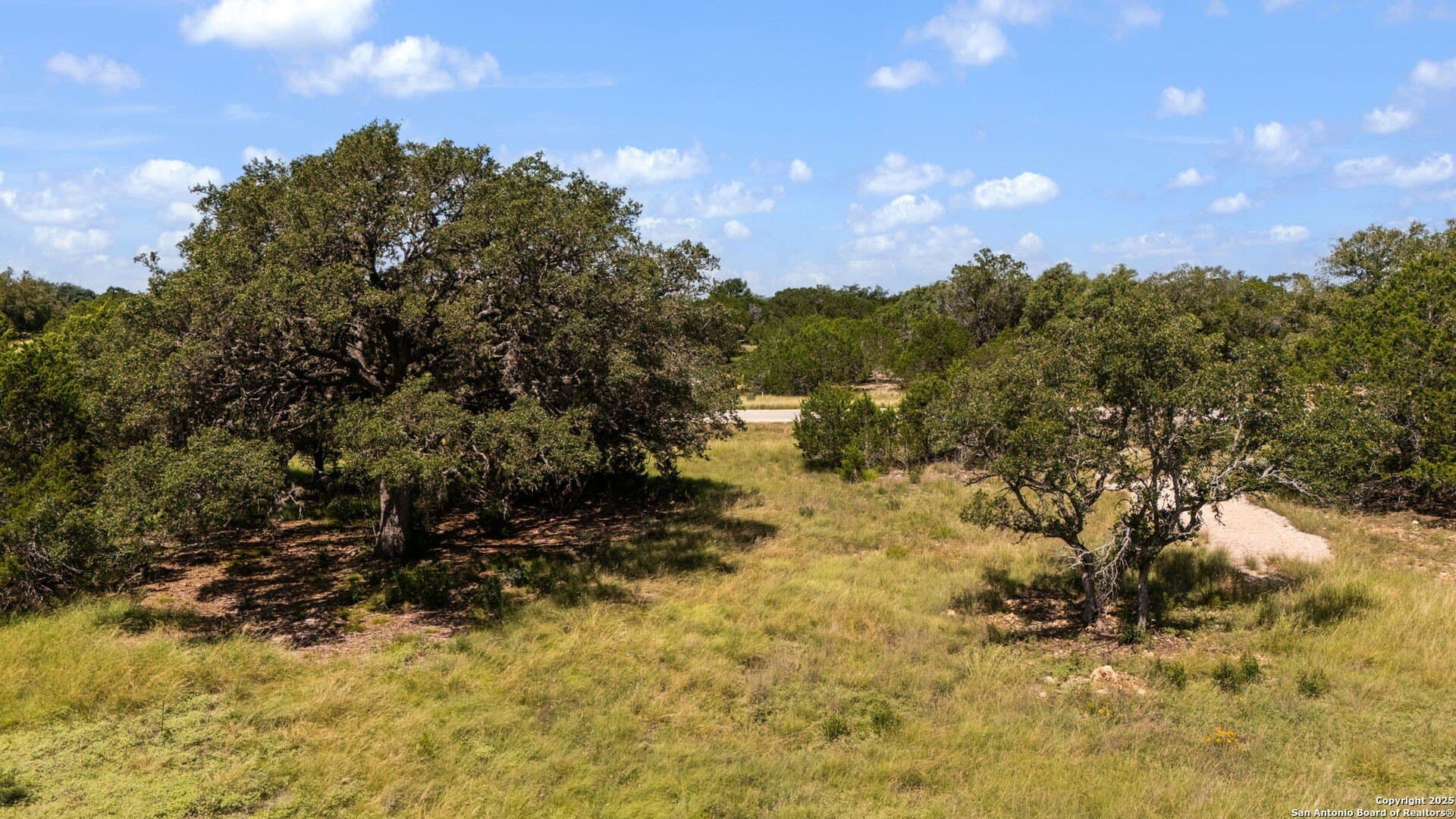 2 acres in Bandera County - photo 13