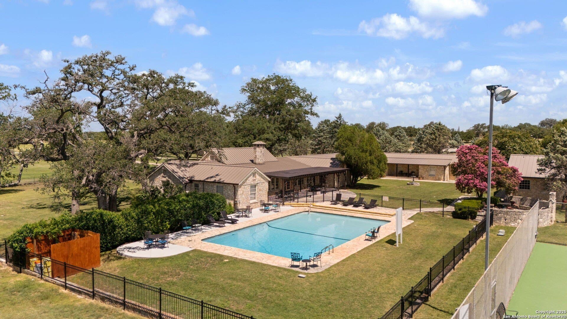 2 acres in Bandera County - photo 3