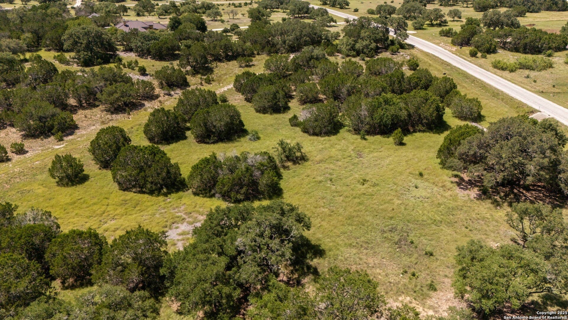 2 acres in Bandera County - photo 10