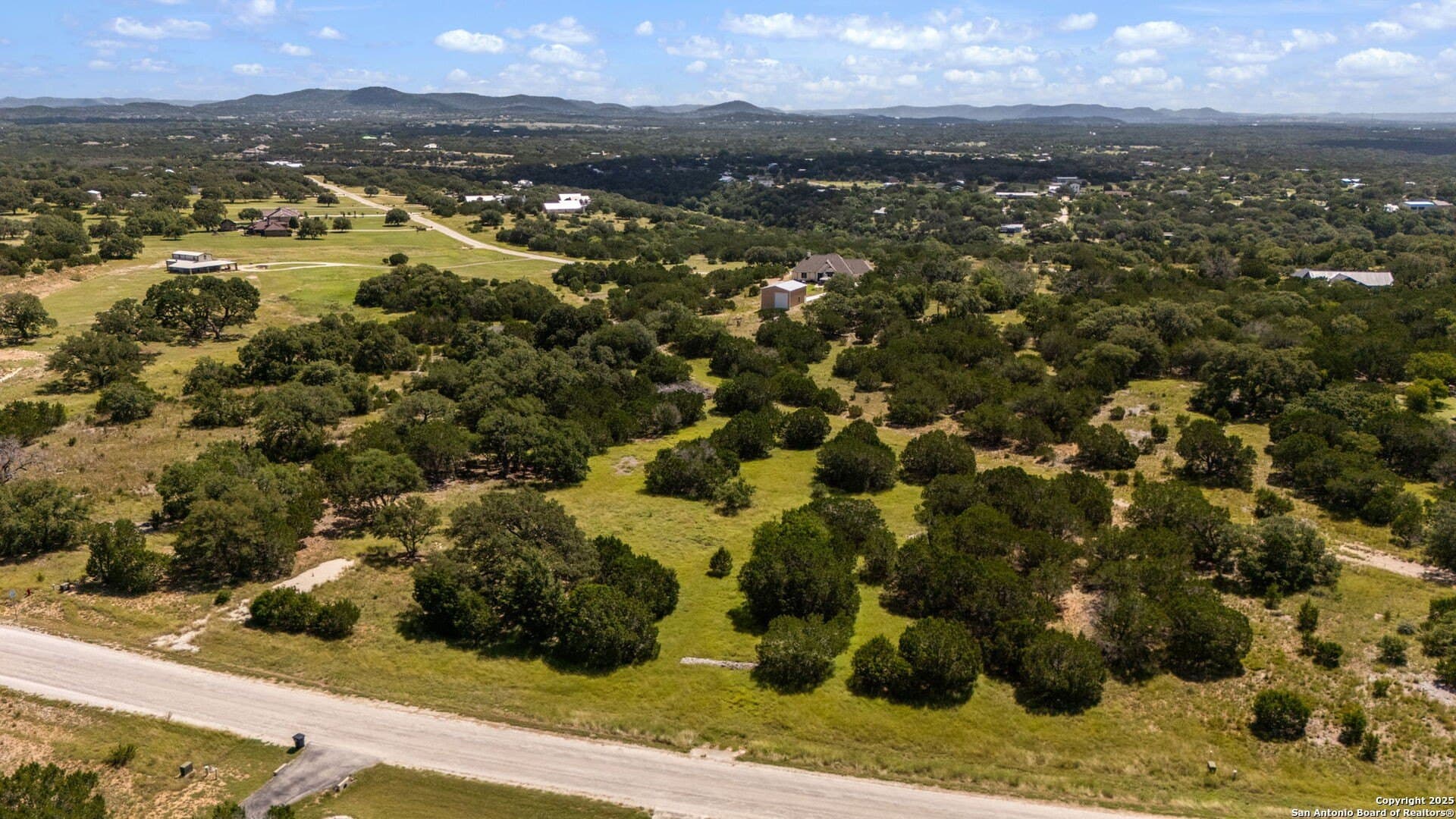 1005 Buckskin Trail