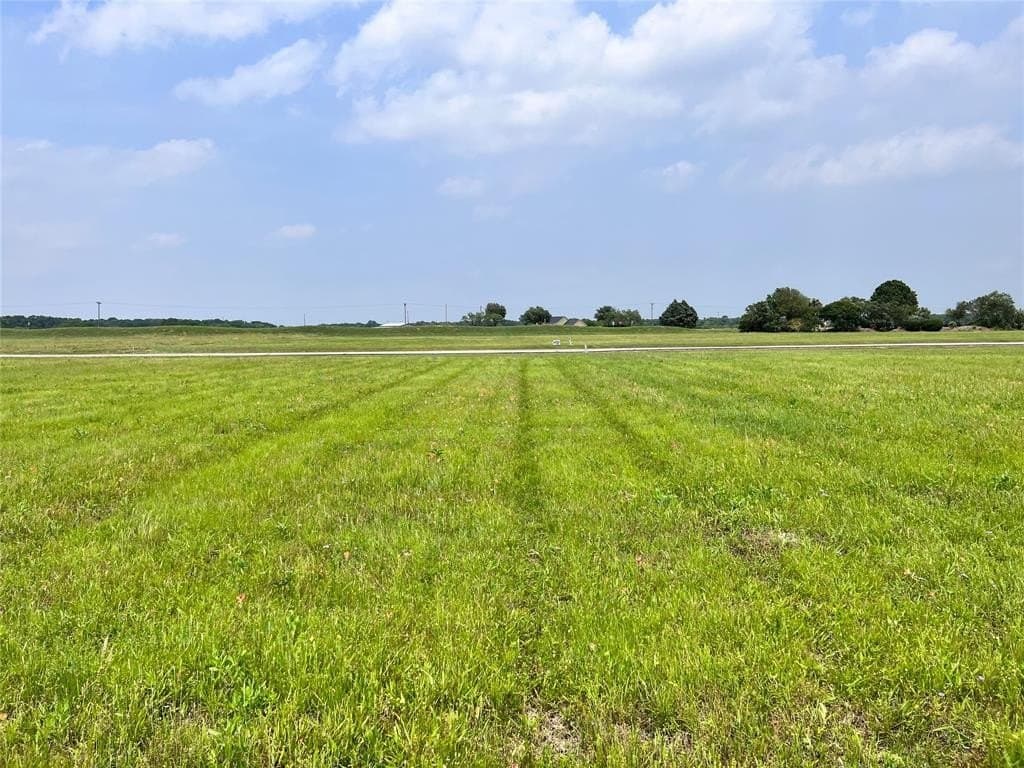 1.02 acres in Navarro County - photo 15