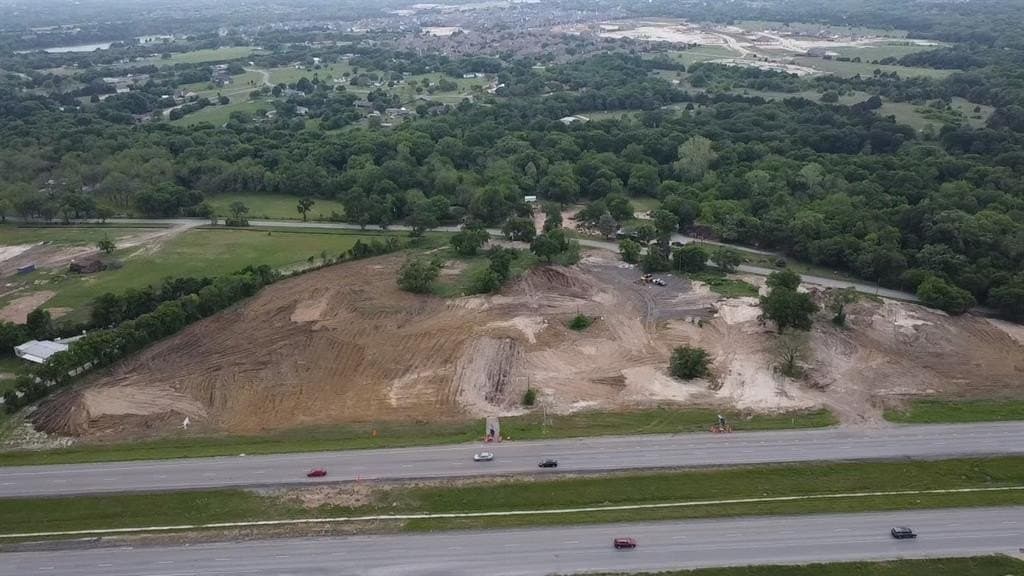 7.42 acres in Ellis County - photo 2