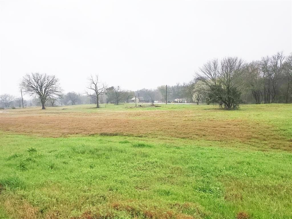 7.42 acres in Ellis County - photo 5