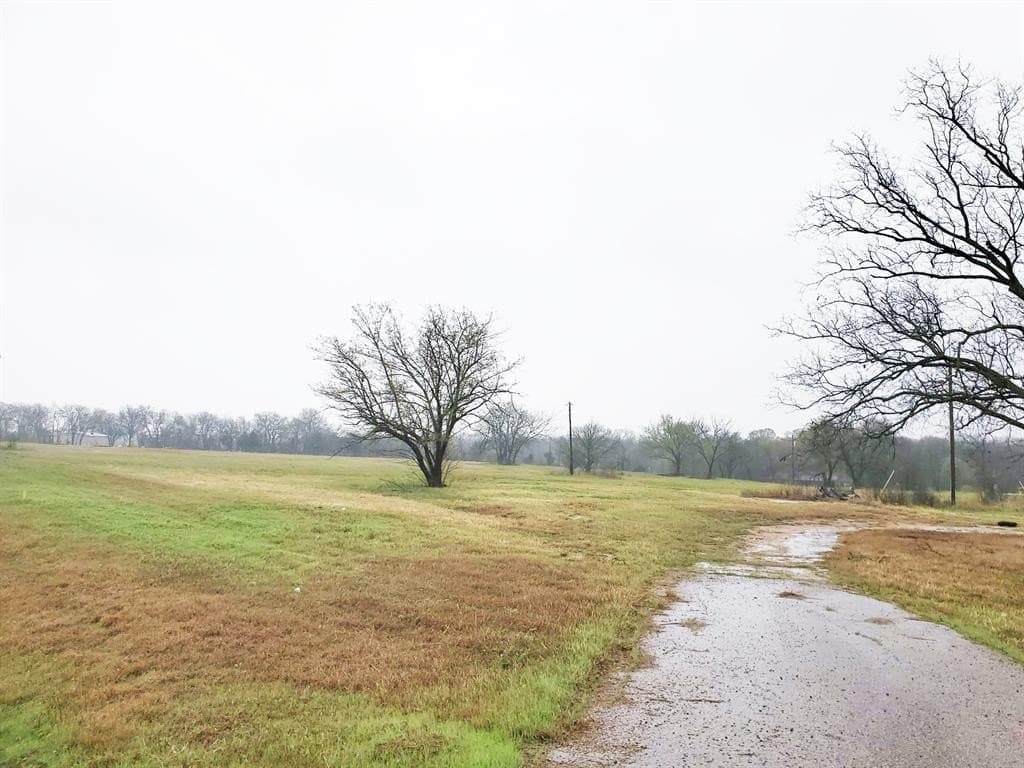 7.42 acres in Ellis County - photo 6