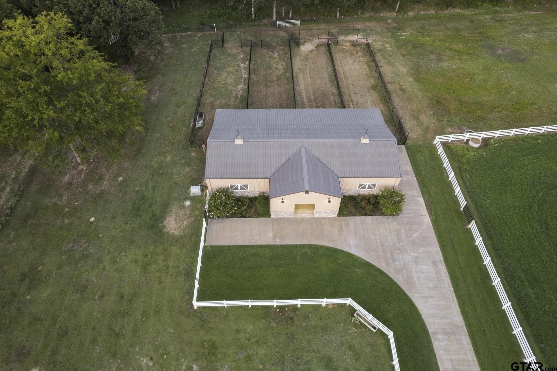 1,178 acres in Titus County - photo 14