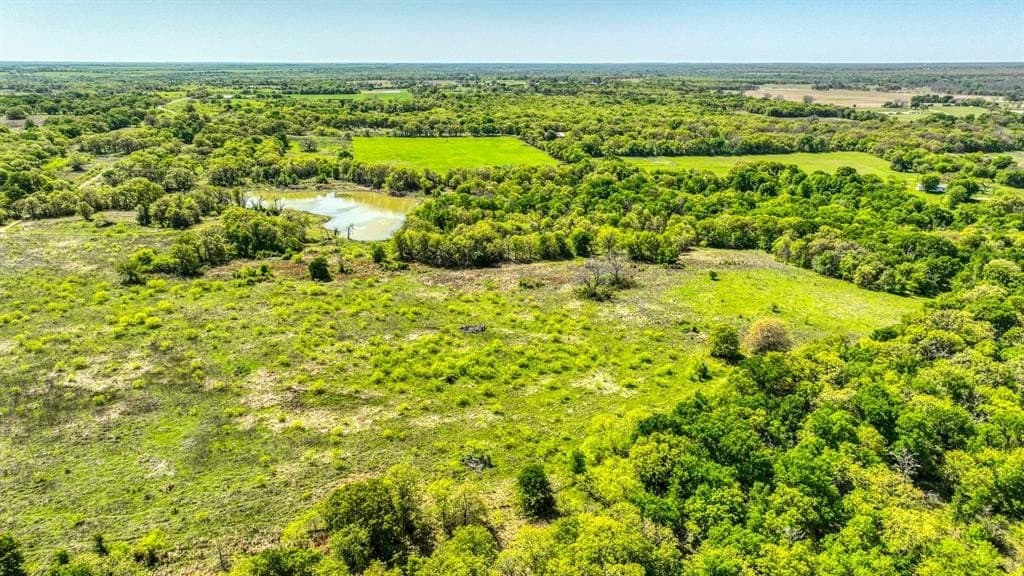 406 acres in Hill County - photo 13
