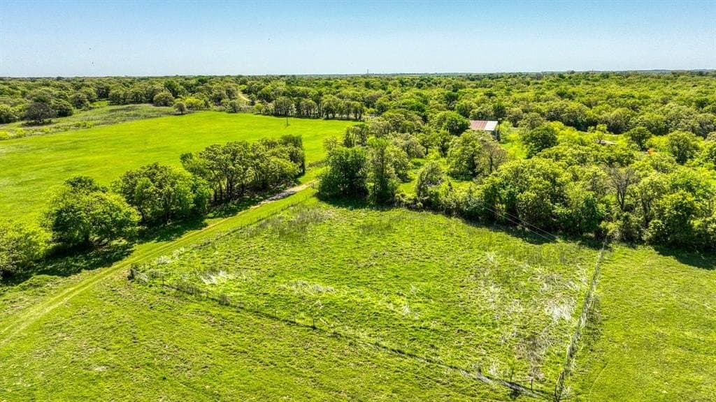 406 acres in Hill County - photo 18