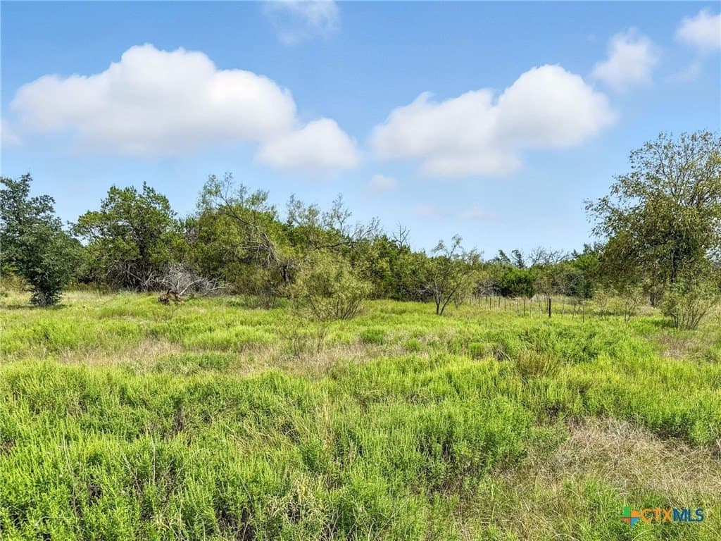 10.01 acres in Hamilton County - photo 2