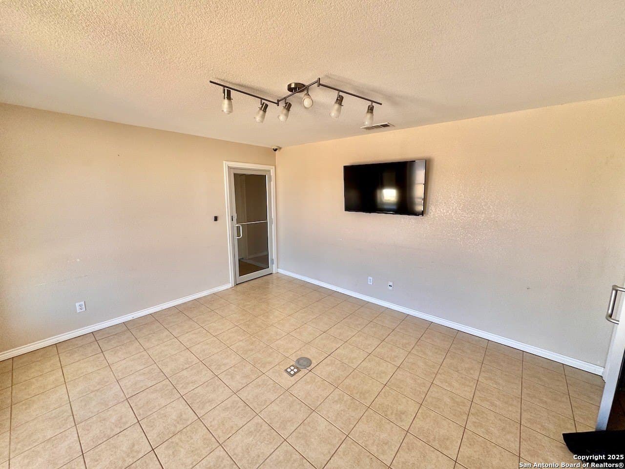 10.1 acres in Frio County - photo 5