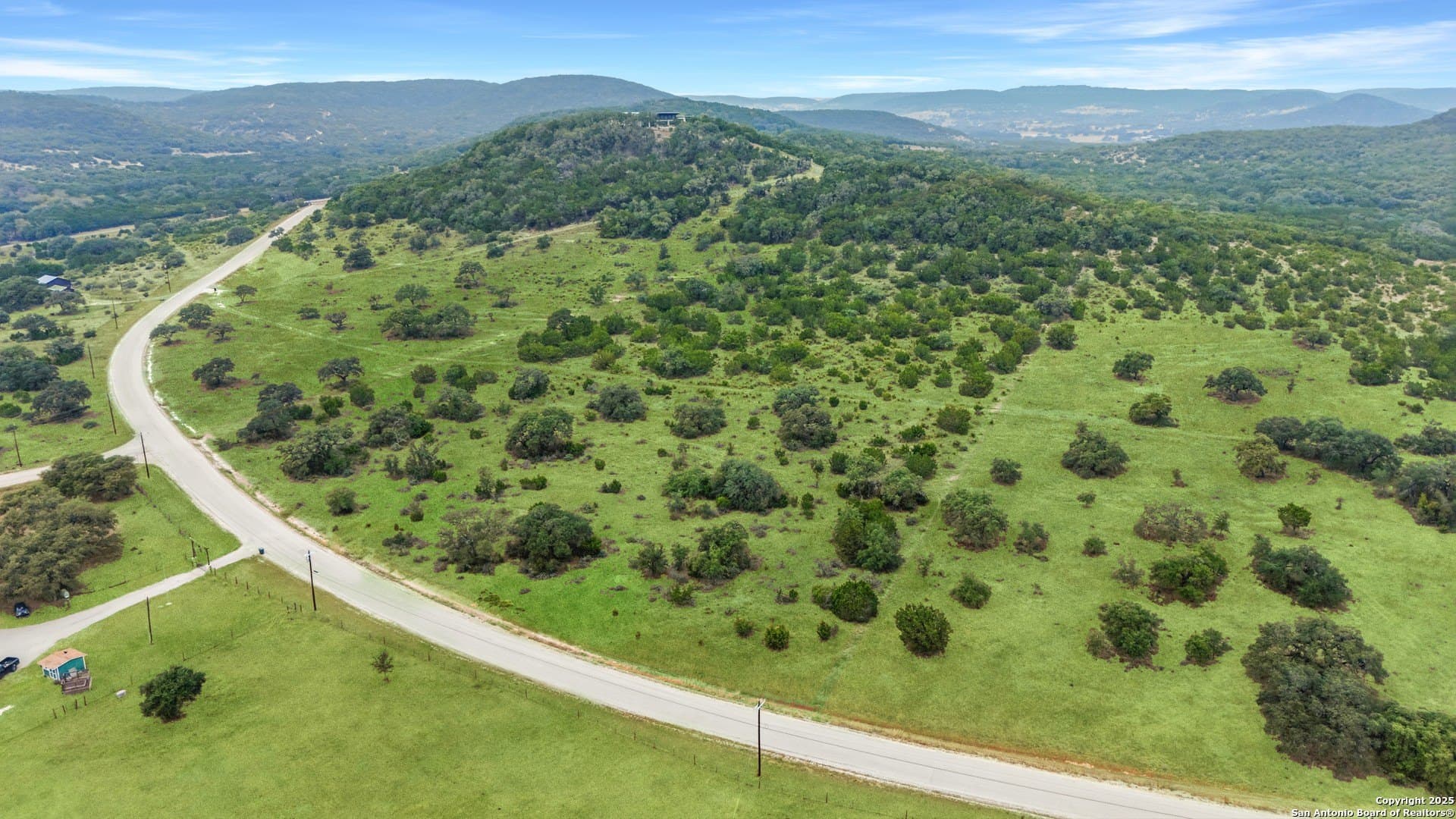 10.46 acres in Bandera County - photo 2