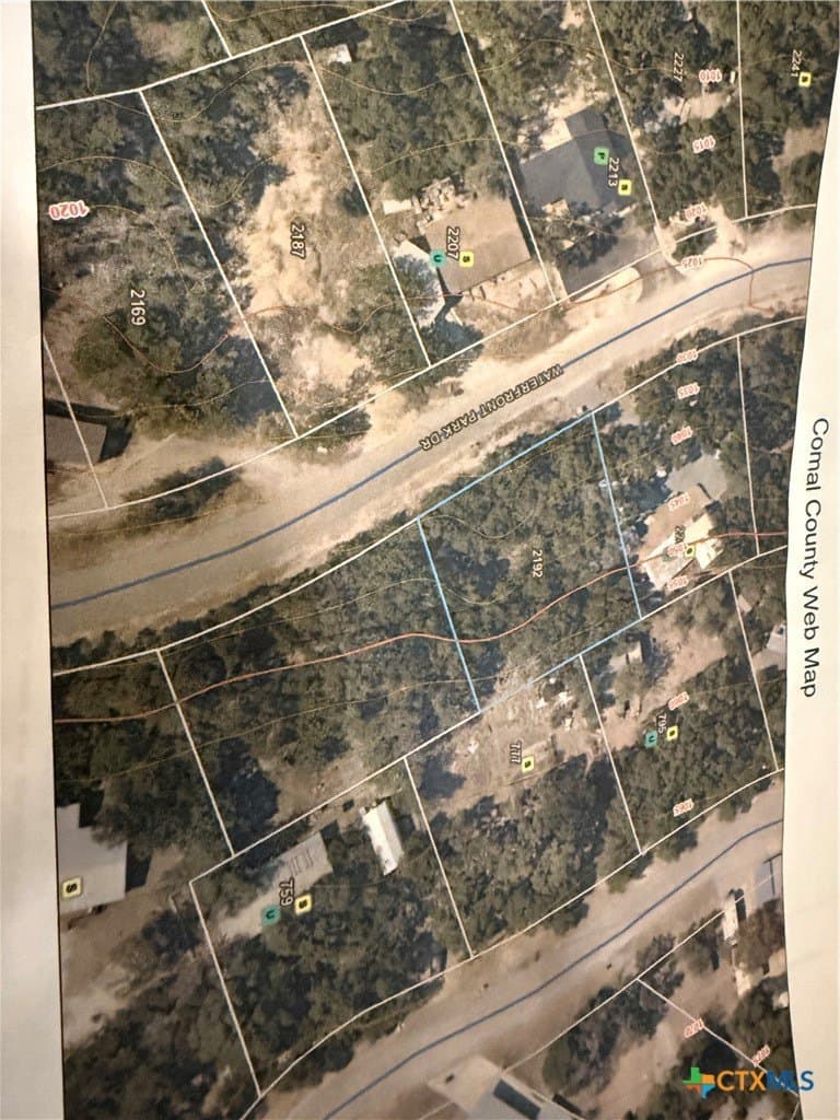 0.25 acres in Comal County - photo 7