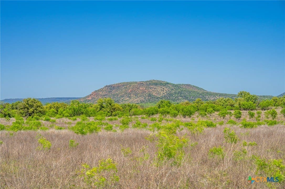272 acres in Llano County - photo 7