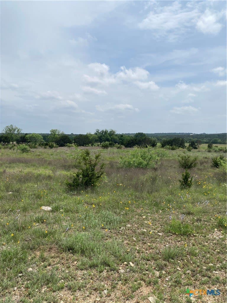 1.61 acres in Lampasas County - photo 3