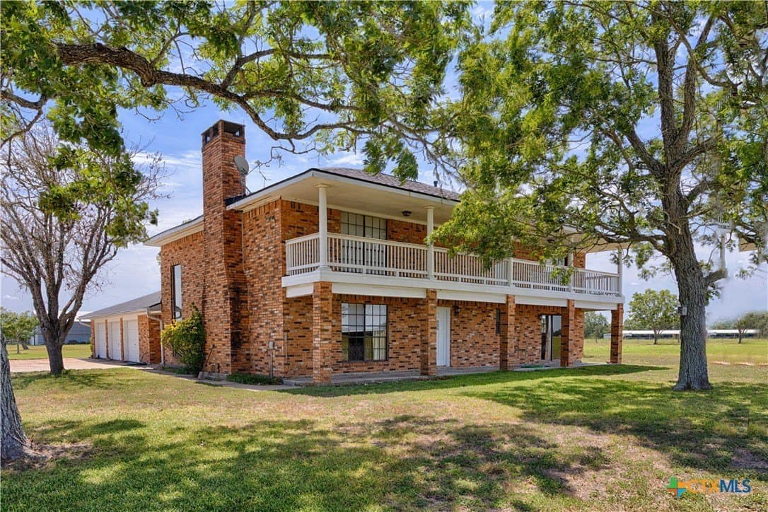 2745 Holub Road