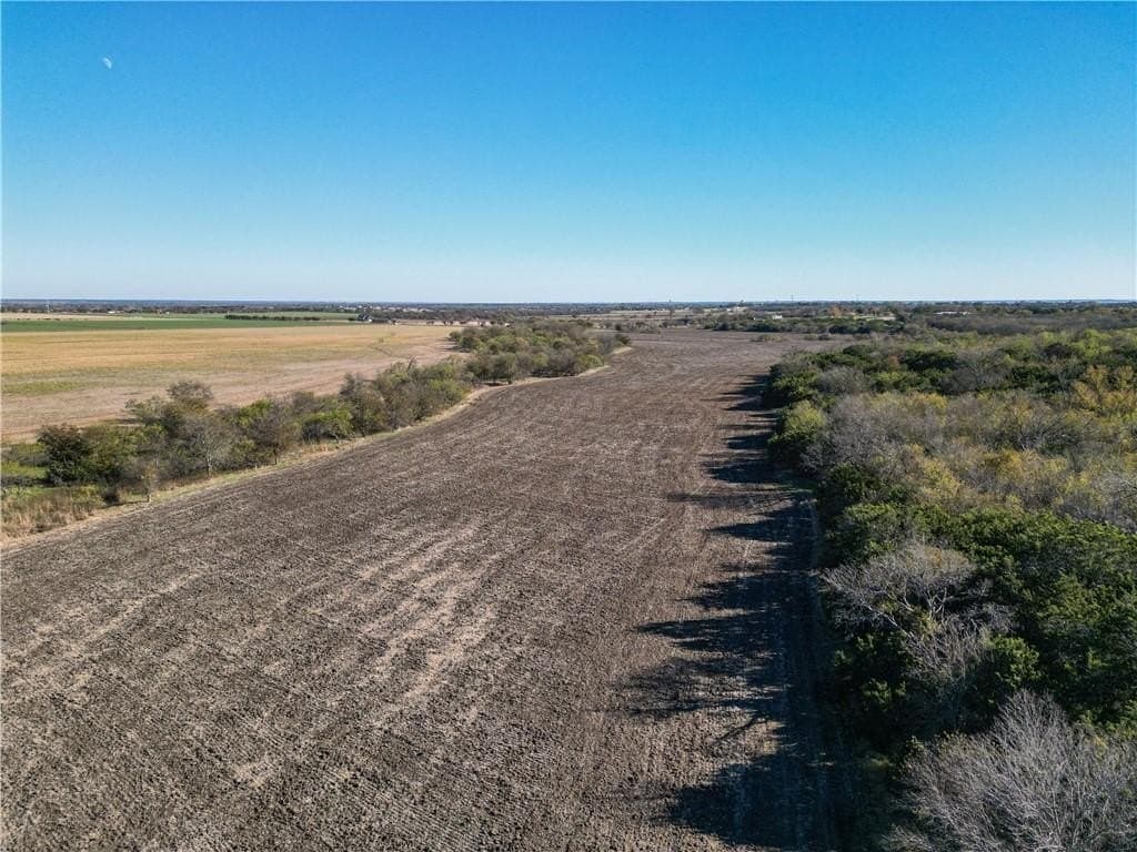 20 acres in McLennan County - photo 5