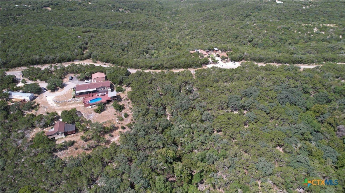 5.32 acres in Bandera County - photo 5