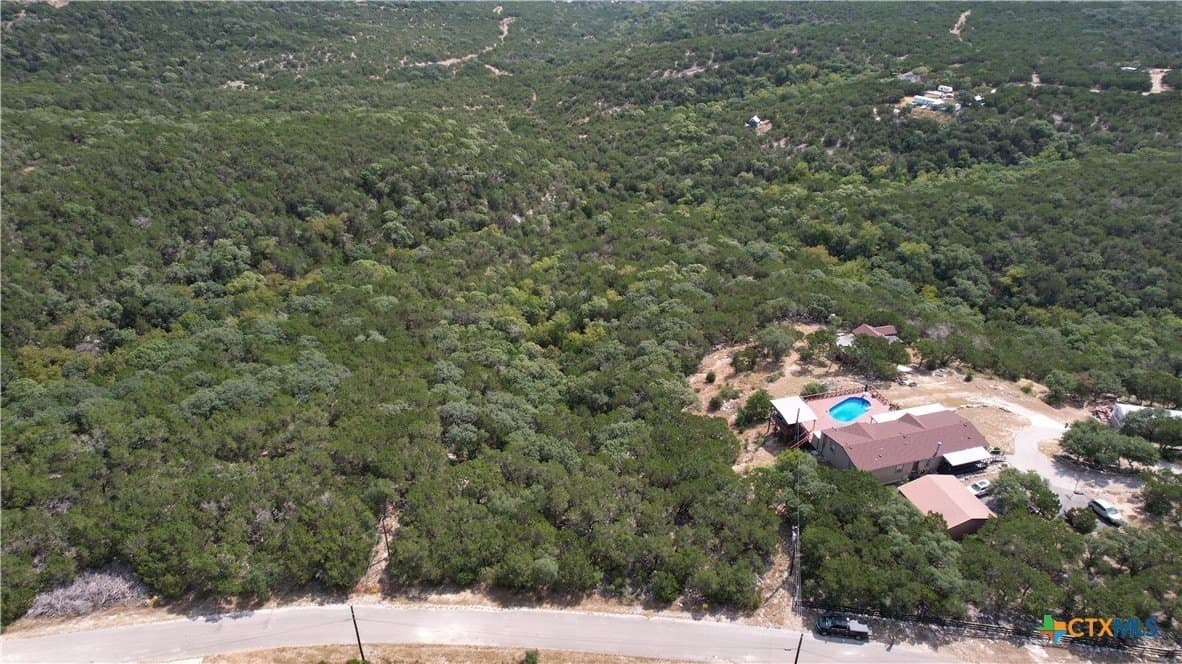 5.32 acres in Bandera County - photo 4