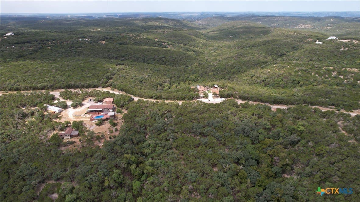 5.32 acres in Bandera County - photo 7