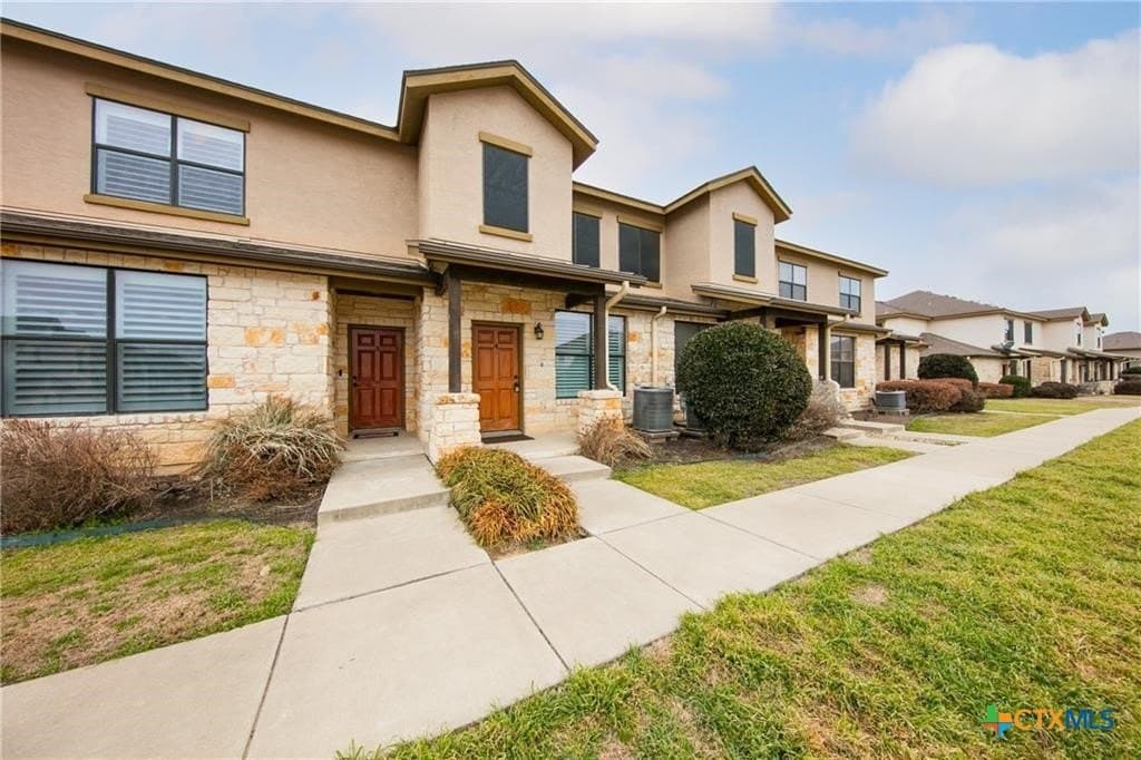 2101 Town Centre Drive unit: 1504