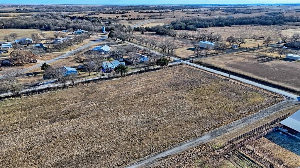 2.01 acres in Montague County - photo 2