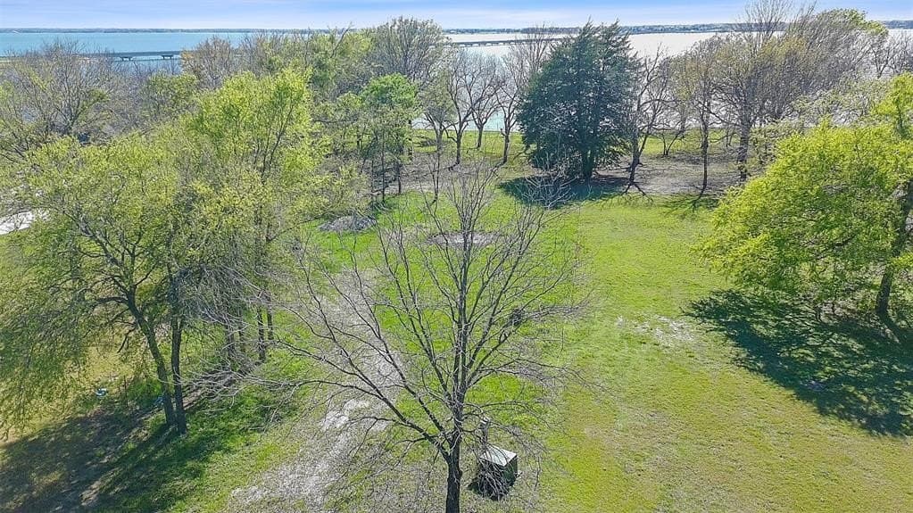 0.94 acres in Navarro County - photo 17