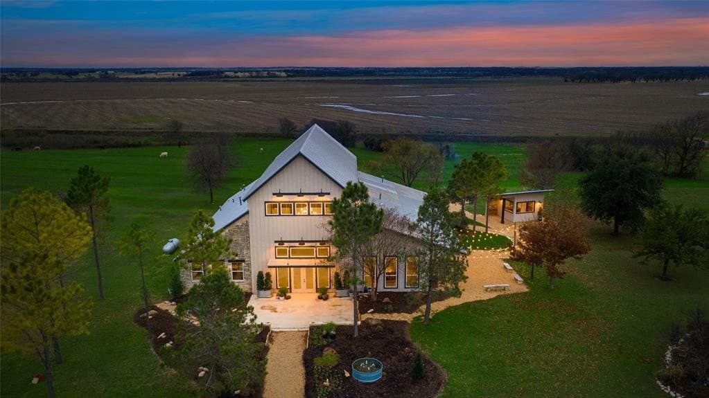 66.47 acres in Ellis County - photo 4