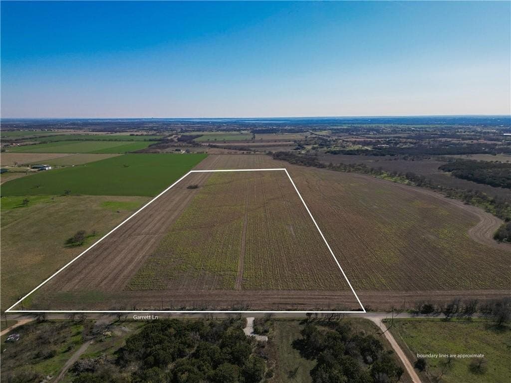 36 acres in McLennan County - photo 2