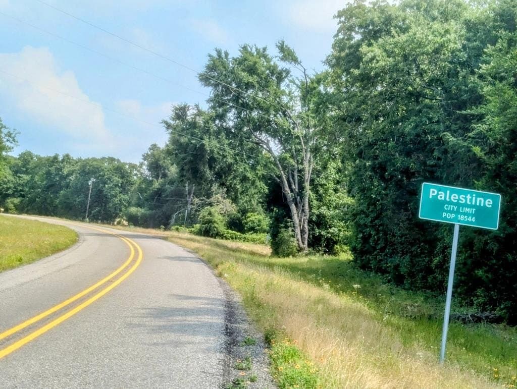 21.48 acres in ANDERSON County - photo 3