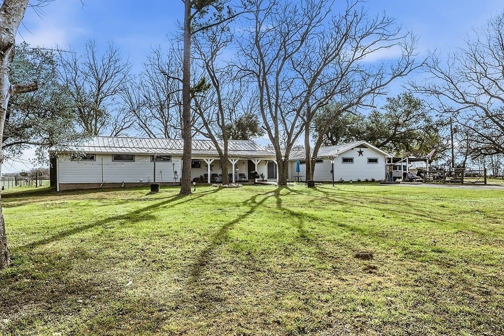 2.1 acres in Robertson County - photo 2