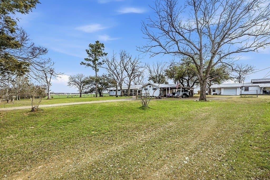 2.1 acres in Robertson County - photo 18