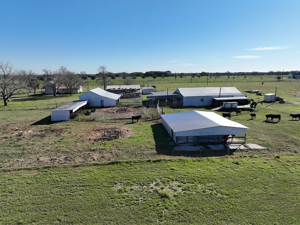 175.86 acres in Colorado County - photo 22