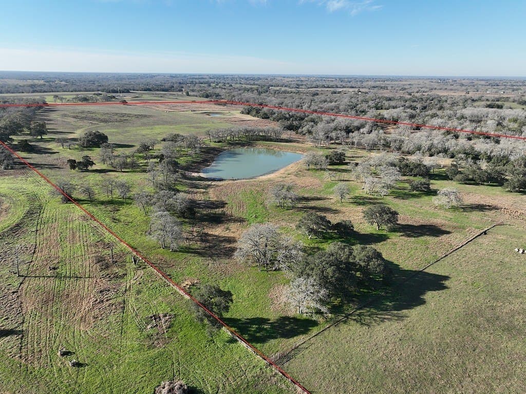 175.86 acres in Colorado County - photo 5