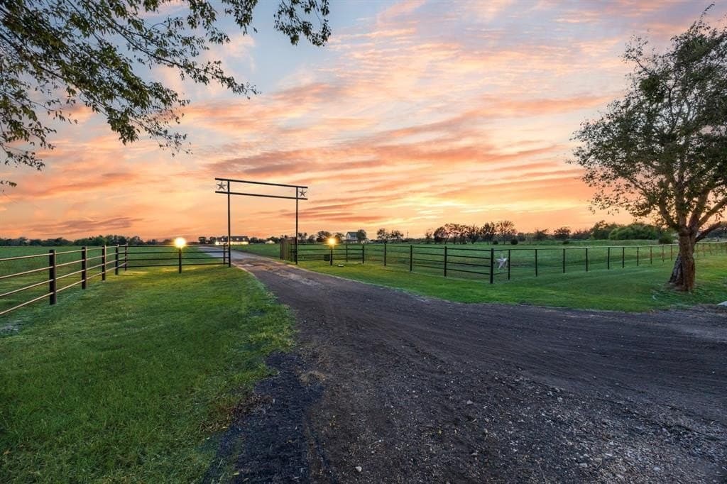 53.98 acres in Kaufman County - photo 7