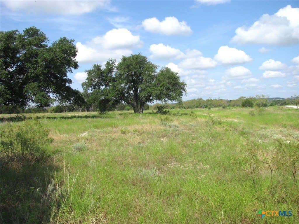 10.01 acres in Hamilton County - photo 10