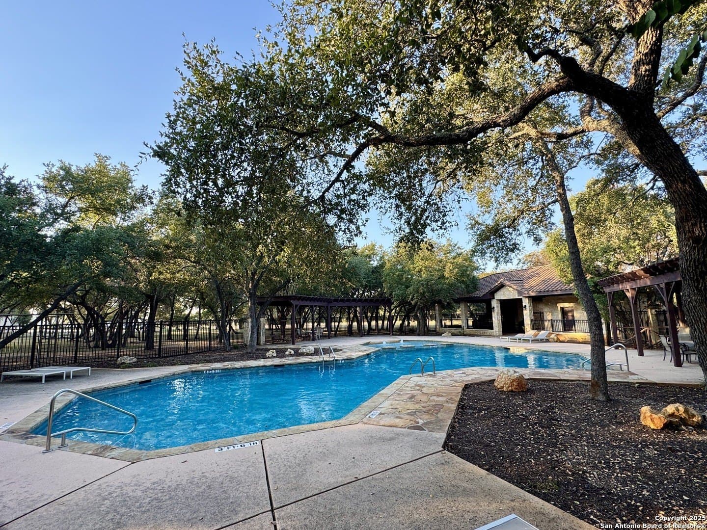 1 acres in Comal County - photo 7