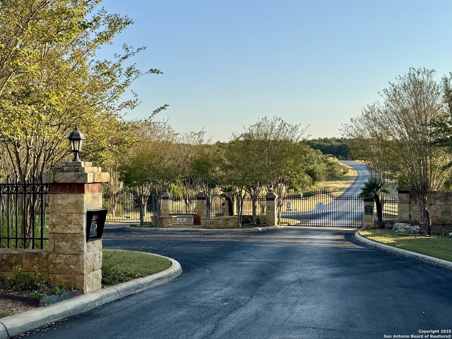 1 acres in Comal County - photo 6