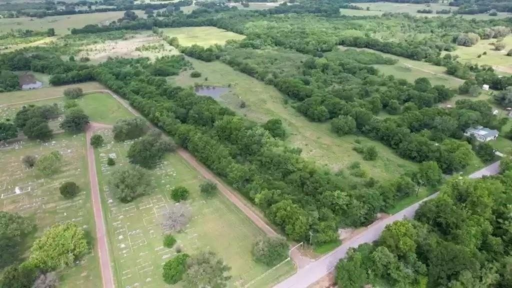 38.5 acres in Kaufman County - photo 2