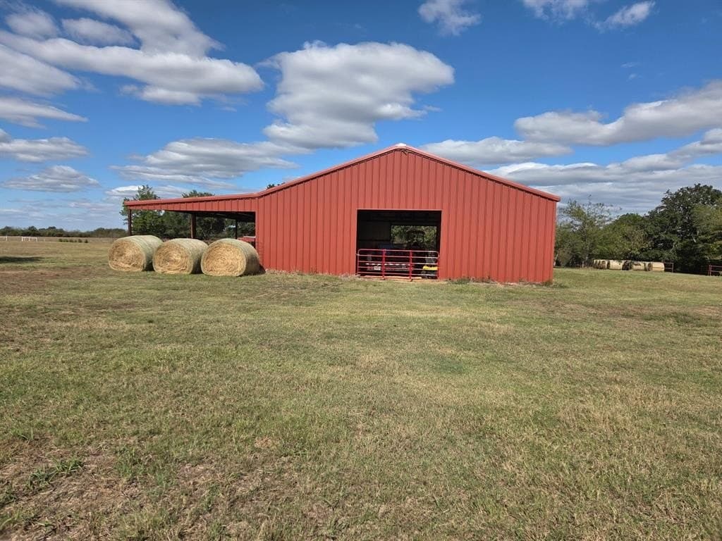 68.9 acres in Hopkins County - photo 2