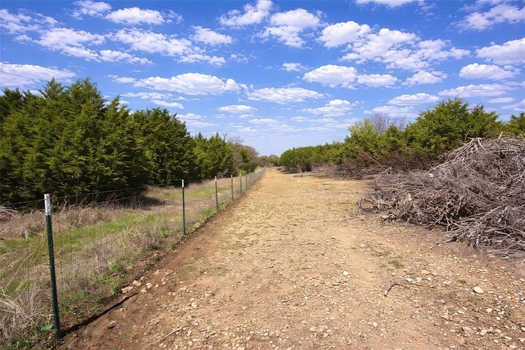 10 acres in Palo Pinto County - photo 14