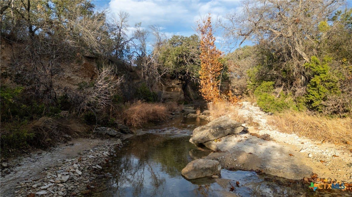 56.62 acres in Lampasas County - photo 2