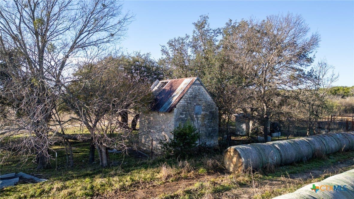 56.62 acres in Lampasas County - photo 5