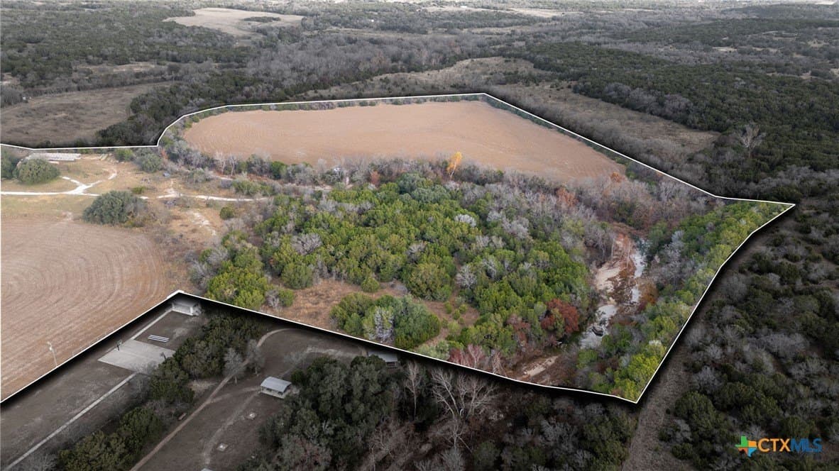 56.62 acres in Lampasas County - photo 36