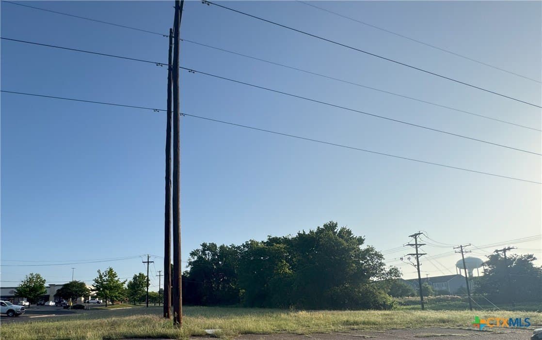 0.65 acres in Bell County - photo 4