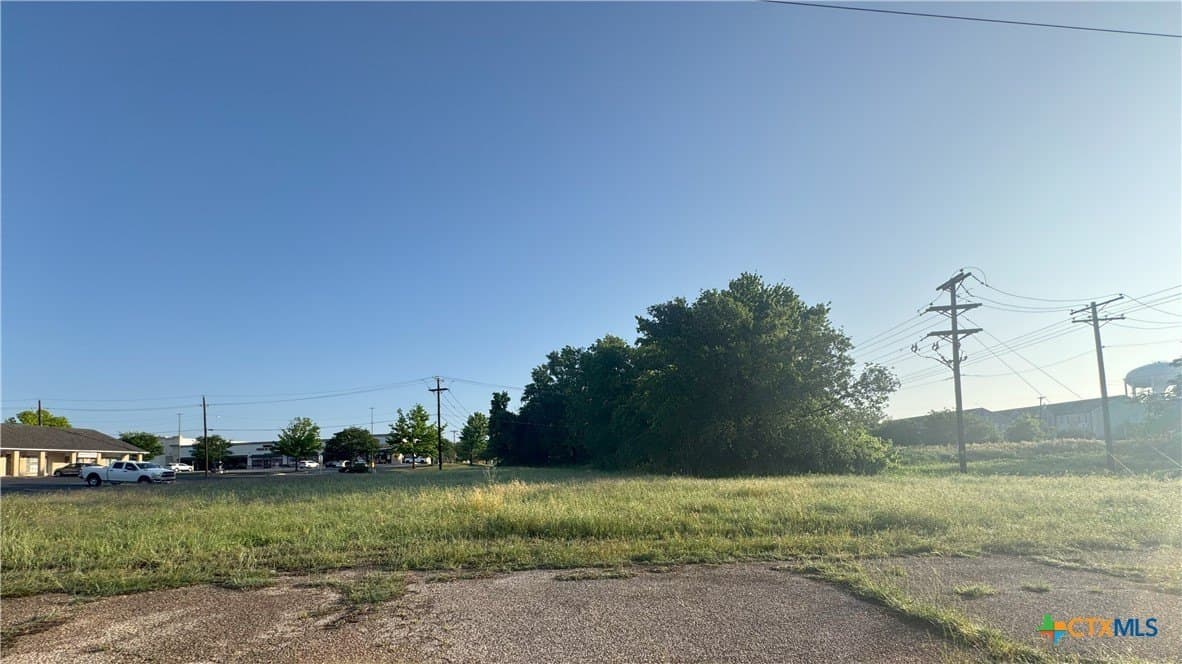 0.65 acres in Bell County - photo 5